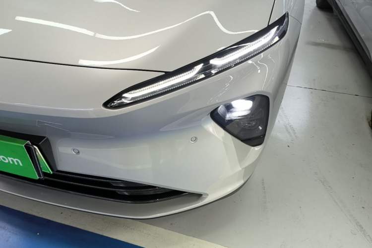 Used Nio ET7 2024 75 kWh Executive Edition Left Front Headlight