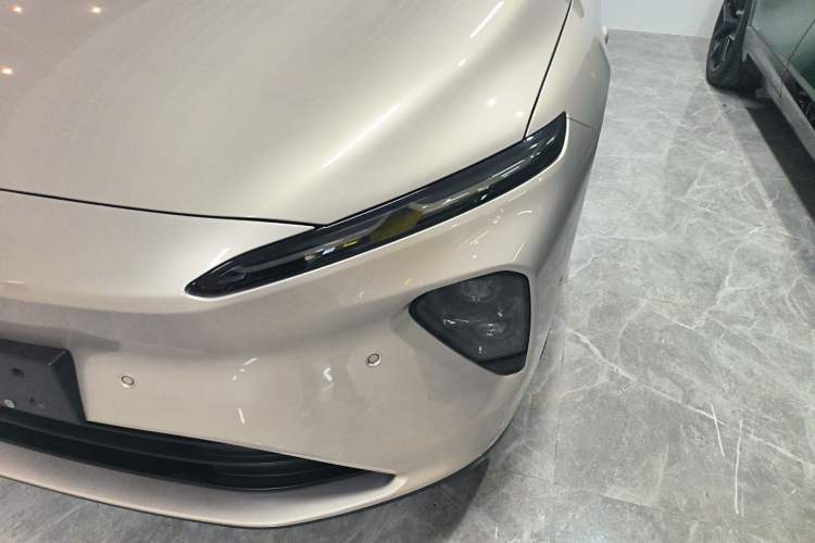 Used Nio ET7 2024 75 kWh Executive Edition Left Front Headlight