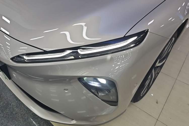 Used Nio ET7 2024 75 kWh Executive Edition Left Front Headlight