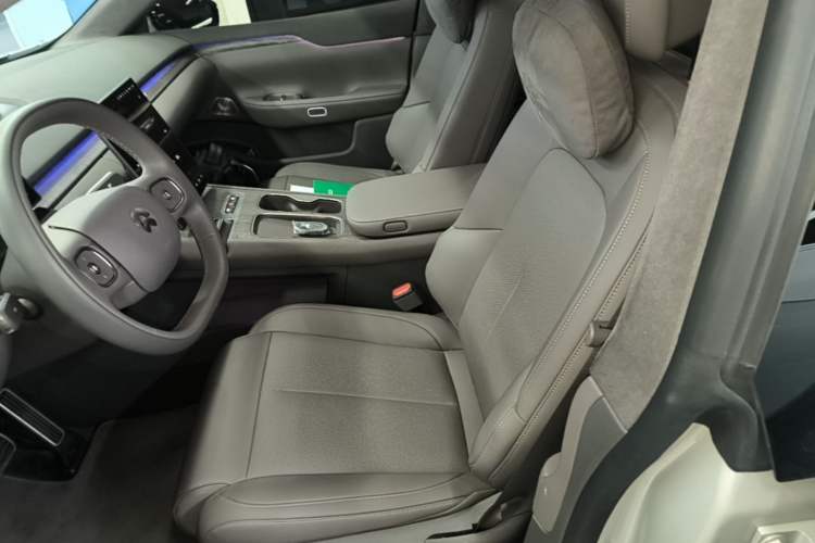 Used Nio ET7 2024 75 kWh Executive Edition Left Front Seat