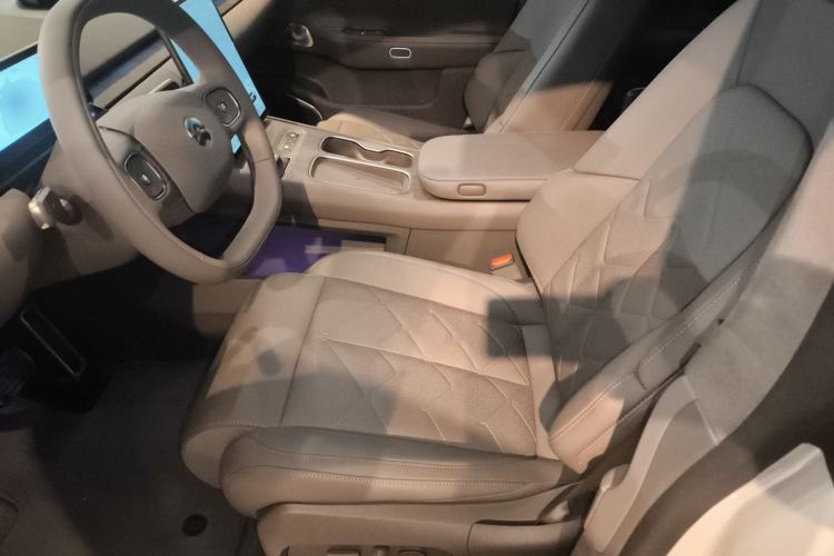Used Nio ET7 2024 100kWh Executive Signature Edition Left Front Seat