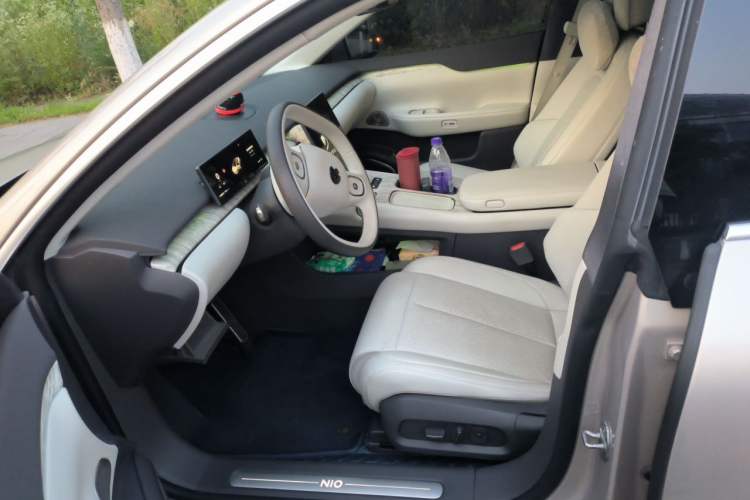 Used Nio ET7 2024 75 kWh Executive Edition Left Front Seat