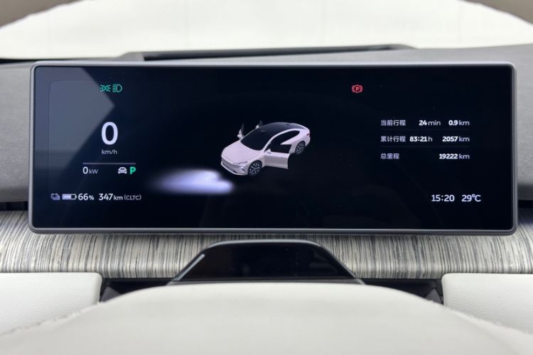 Used Nio ET7 2024 75 kWh Executive Edition Odometer Close Up