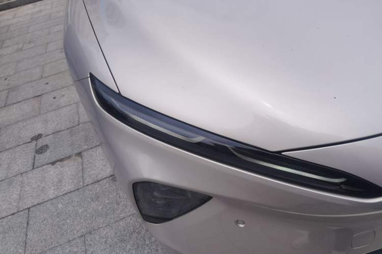 Used Nio ET7 2024 100kWh Executive Edition Right Front Headlight