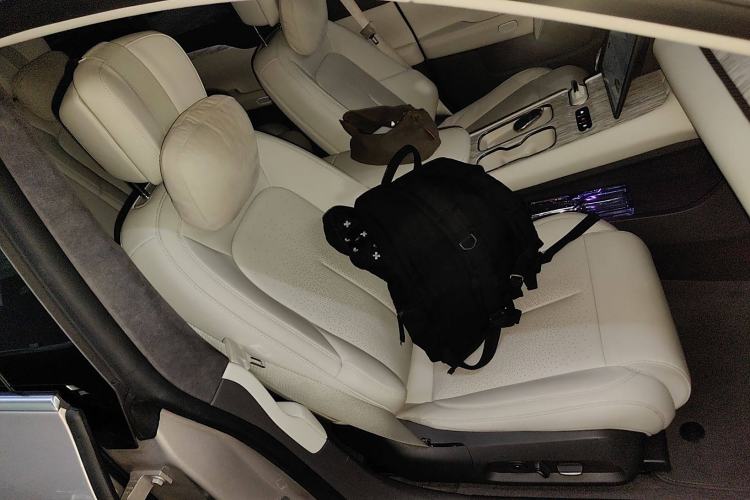 Used Nio ET7 2024 100kWh Executive Edition Right Front Seat