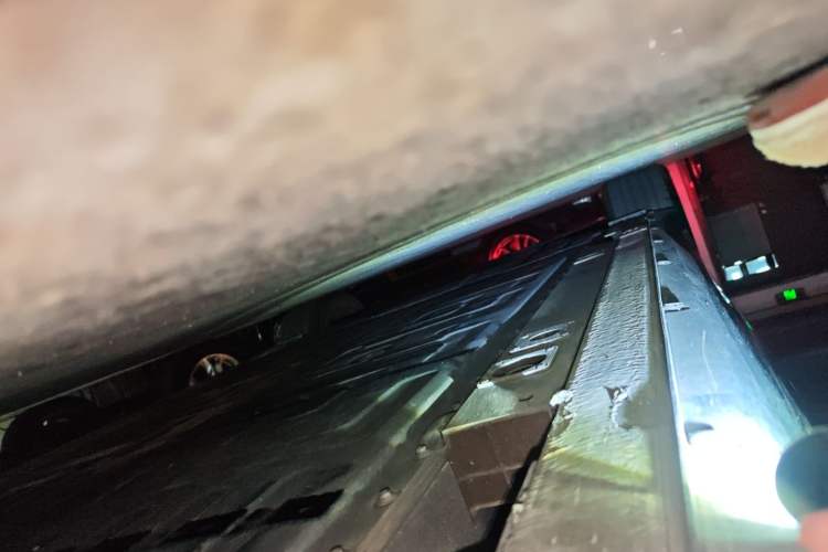 Used Nio ET7 2024 75 kWh Executive Edition Right Side Sill