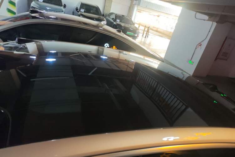 Used Nio ET7 2024 75 kWh Executive Edition Roof