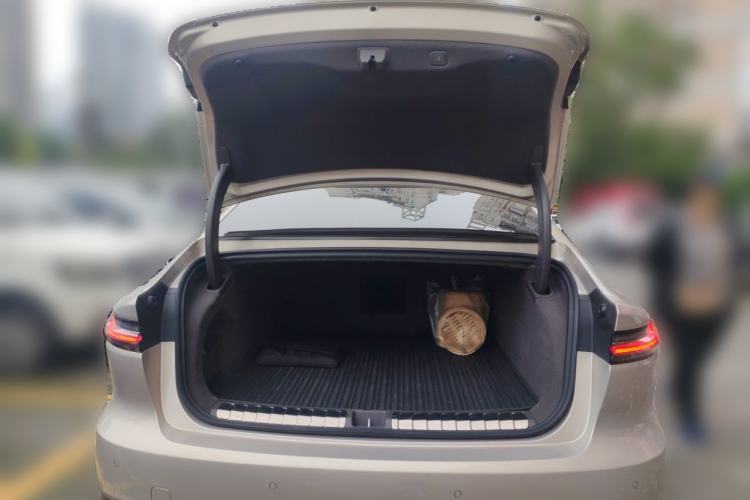Used Nio ET7 2024 75 kWh Executive Edition Trunk