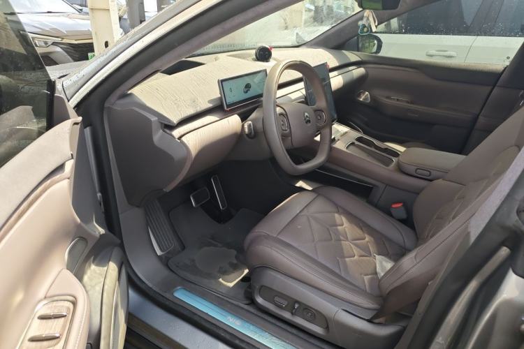 Used Nio ET7 2024 75 kWh Executive Signature Edition Driver Seat