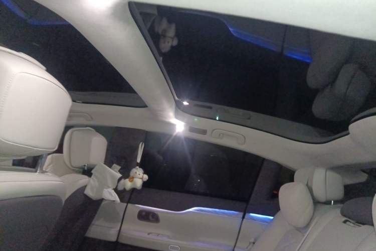 Used Nio ET7 2024 75 kWh Executive Signature Edition Headliner
