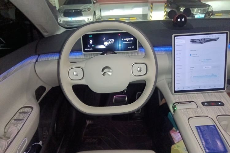 Used Nio ET7 2024 75 kWh Executive Signature Edition Steering Wheel