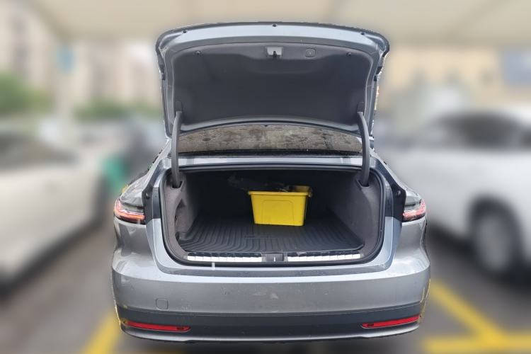 Used Nio ET7 2024 75 kWh Executive Signature Edition Trunk