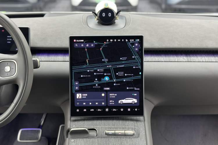 Used Nio ET7 2024 75 kWh Executive Edition Audio And AC Panel