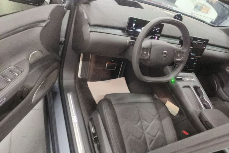 Used Nio ET7 2024 75 kWh Executive Signature Edition Driver Seat