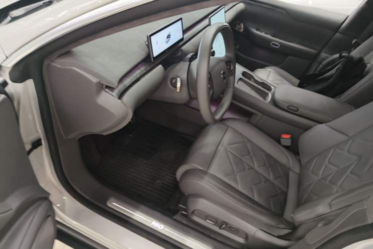Used Nio ET7 2024 75 kWh Executive Signature Edition Driver Seat