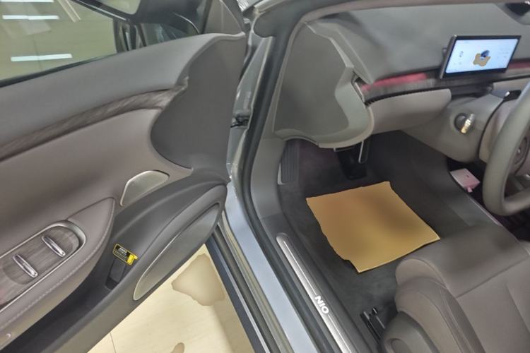Used Nio ET7 2024 75 kWh Executive Edition Driver Seat