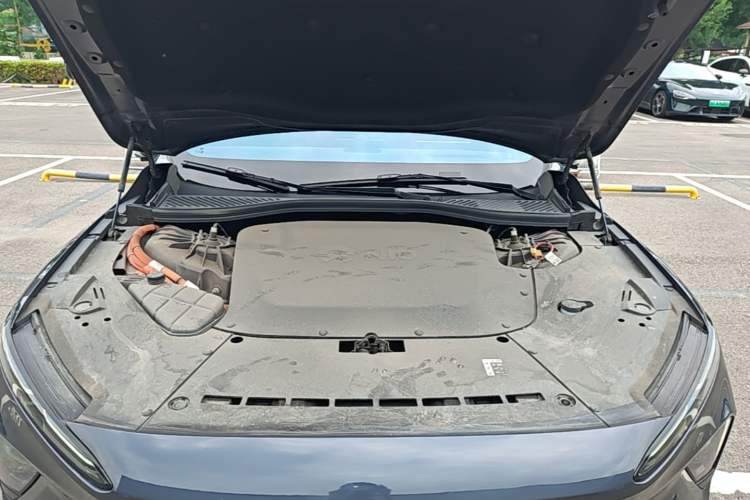 Used Nio ET7 2024 75 kWh Executive Edition Engine Bay