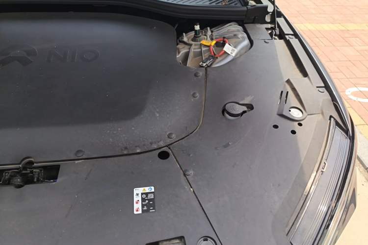 Used Nio ET7 2024 75 kWh Executive Signature Edition Engine Bay Left