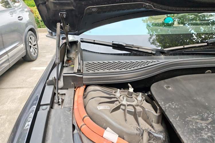 Used Nio ET7 2024 75 kWh Executive Edition Engine Bay Right