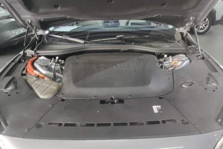 Used Nio ET7 2024 75 kWh Executive Signature Edition Engine Bay