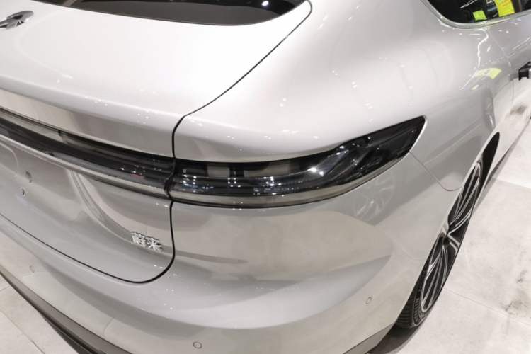 Used Nio ET7 2024 100kWh Executive Signature Edition Exterior 1
