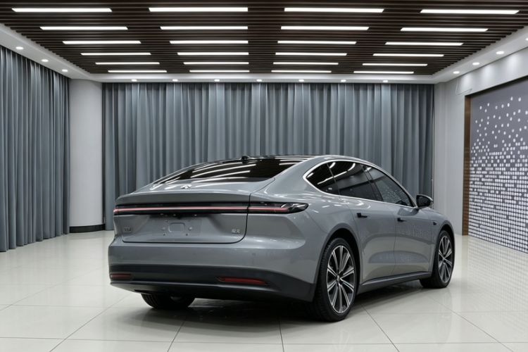 Used Nio ET7 2024 100kWh Executive Signature Edition Exterior 10
