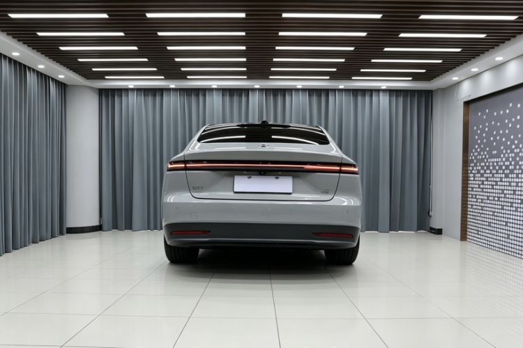 Used Nio ET7 2024 75 kWh Executive Signature Edition Exterior 10