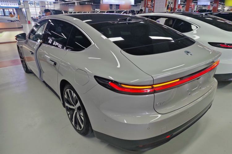 Used Nio ET7 2024 75 kWh Executive Edition Exterior 2
