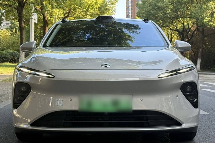 Used Nio ET7 2024 100kWh Executive Signature Edition Exterior 2