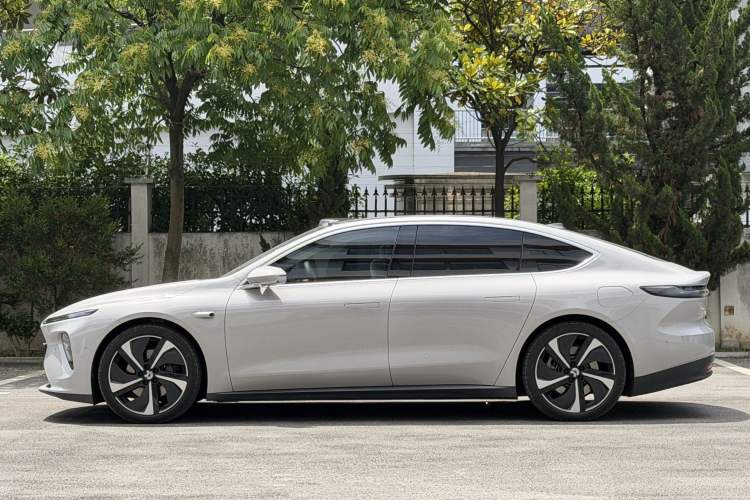 Used Nio ET7 2024 75 kWh Executive Signature Edition Exterior 2