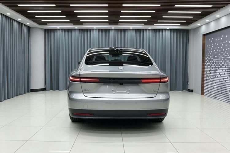 Used Nio ET7 2024 100kWh Executive Signature Edition Exterior 4