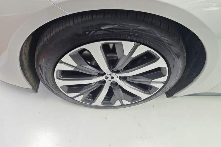 Used Nio ET7 2024 75 kWh Executive Edition Exterior 4