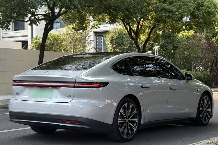 Used Nio ET7 2024 100kWh Executive Signature Edition Exterior 4