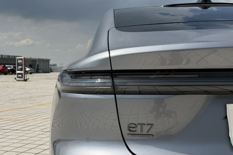 Used Nio ET7 2024 75 kWh Executive Signature Edition Exterior 4