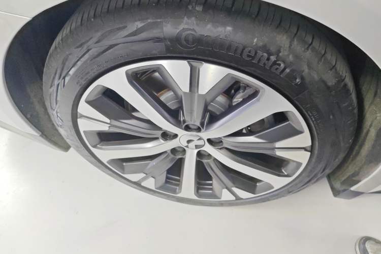 Used Nio ET7 2024 75 kWh Executive Edition Exterior 5
