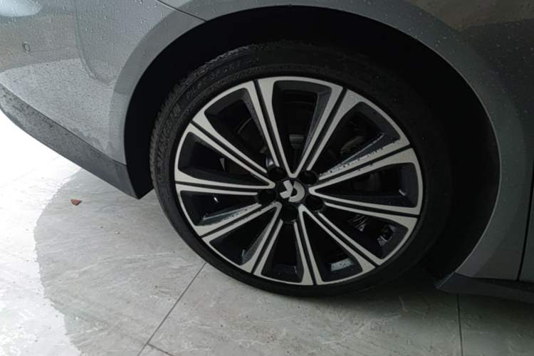 Used Nio ET7 2024 75 kWh Executive Signature Edition Exterior 5