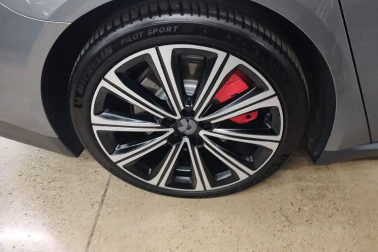 Used Nio ET7 2024 75 kWh Executive Signature Edition Exterior 5