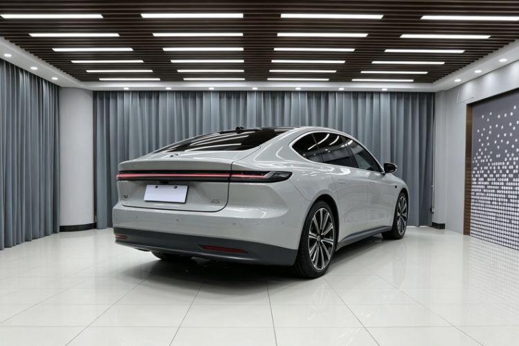 Used Nio ET7 2024 75 kWh Executive Signature Edition Exterior 6