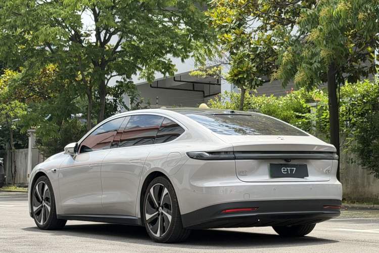 Used Nio ET7 2024 75 kWh Executive Signature Edition Exterior 6