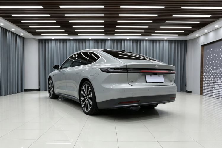 Used Nio ET7 2024 75 kWh Executive Signature Edition Exterior 7