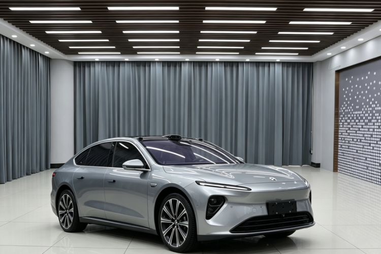 Used Nio ET7 2024 100kWh Executive Signature Edition Exterior 8