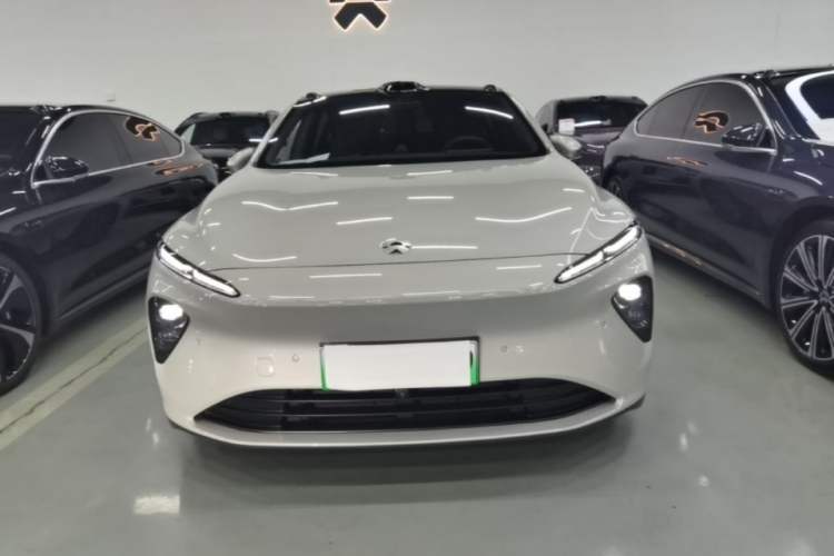 Used Nio ET7 2024 75 kWh Executive Signature Edition Front