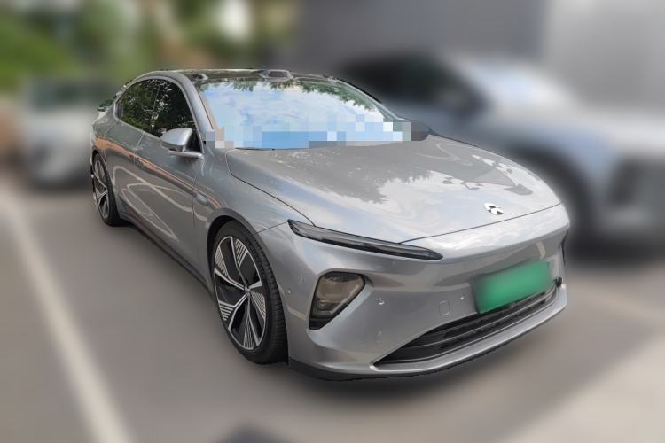 Used Nio ET7 2024 100kWh Executive Signature Edition Front Right 45 Deg