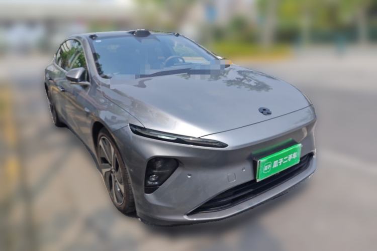 Used Nio ET7 2024 75 kWh Executive Signature Edition Front Right 45 Deg