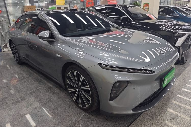 Used Nio ET7 2024 75 kWh Executive Signature Edition Front Right 45 Deg