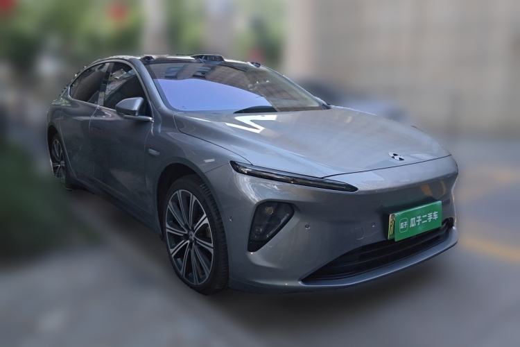 Used Nio ET7 2024 75 kWh Executive Signature Edition Front Right 45 Deg