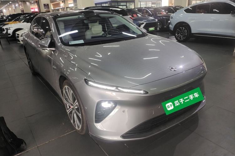 Used Nio ET7 2024 75 kWh Executive Signature Edition Front Right 45 Deg