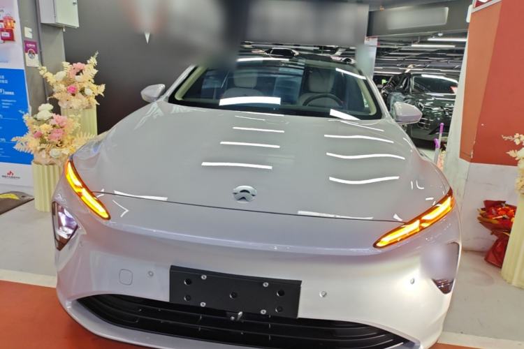 Used Nio ET7 2024 75 kWh Executive Signature Edition Front