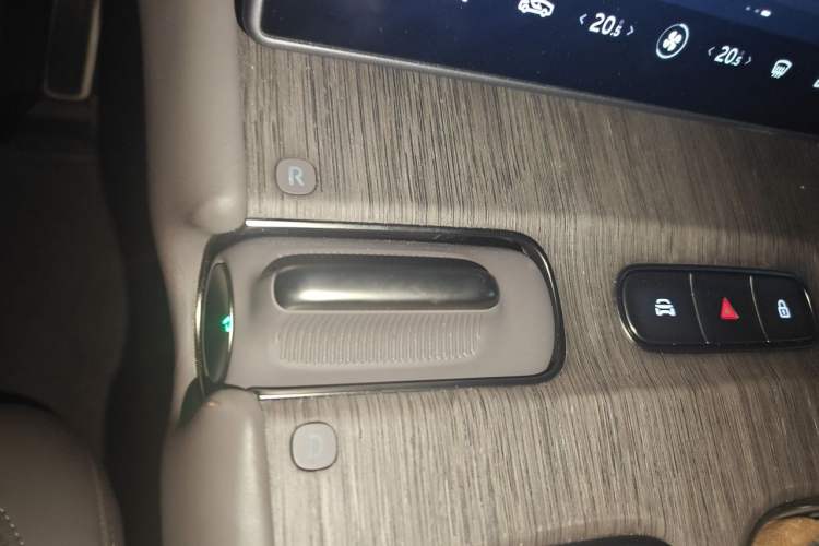 Used Nio ET7 2024 75 kWh Executive Signature Edition Gear Lever