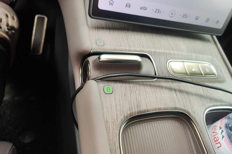 Used Nio ET7 2024 75 kWh Executive Signature Edition Gear Lever